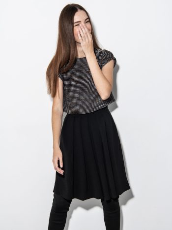 Black pleated skirt lauching &bull; Sassa Björg