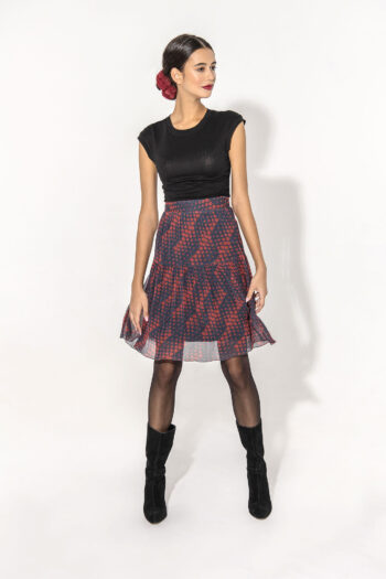 Mini tiered skirt with dots with t shirt front &bull; Sassa Björg