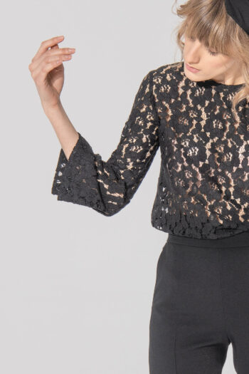 black lace blouse with slit sleeve crop &bull; Sassa Björg