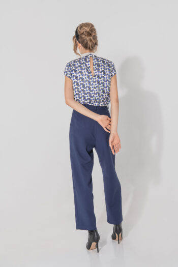 dark blue pleated pants back • Sassa Björg