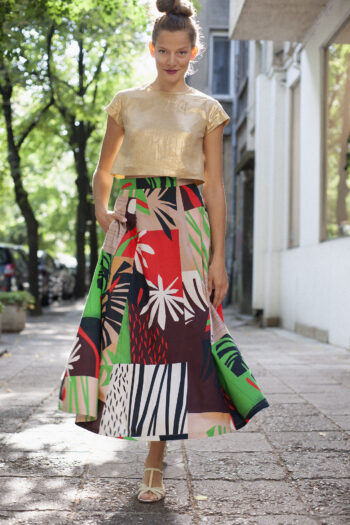 Midi skirt summer collage print walking &bull; Sassa Björg