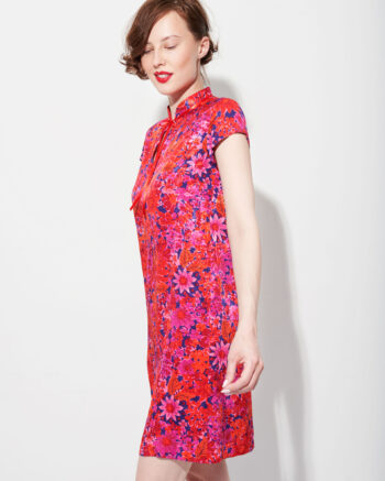 asian style dress vibrant pattern side angle • Sassa Björg