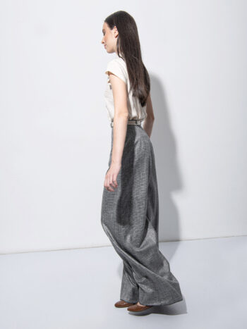 Skirt pants with silver sheen back &bull; Sassa Björg
