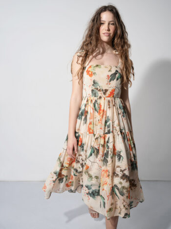 ethereal teatime dress walking &bull; Sassa Björg