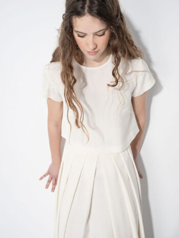 off white pleated skirt crop &bull; Sassa Björg