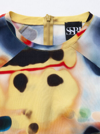 blouse blurry spots closeup &bull; Sassa Björg