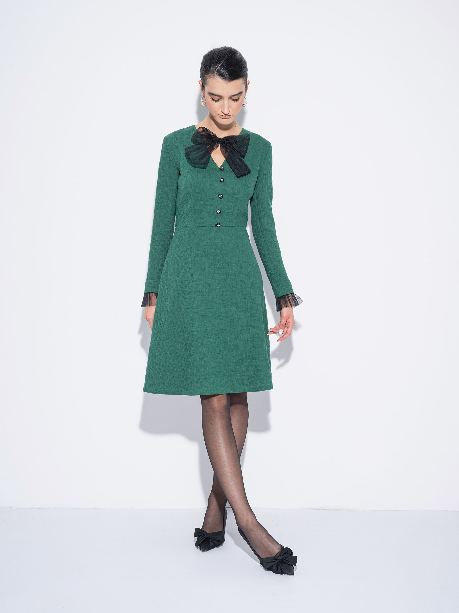 green crepe dress w tulle bow featured • Sassa Björg