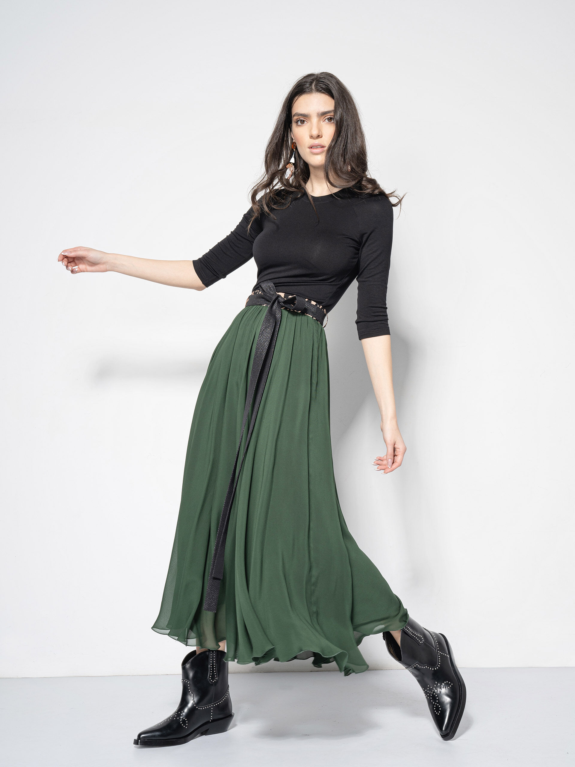 black 3 4 sleeve fit blouse full size • Sassa Björg