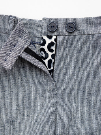 gold edging pants closeup &bull; Sassa Björg