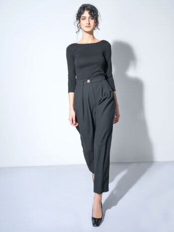 high rise black pleated pants walking &bull; Sassa Björg