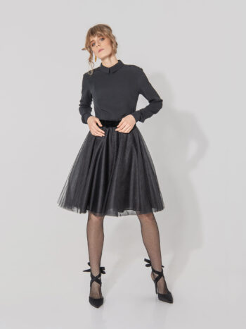 tulle skirt with a bow on the belt in black • Sassa Björg