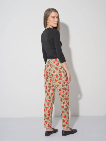 pixelated hearts pants back &bull; Sassa Björg
