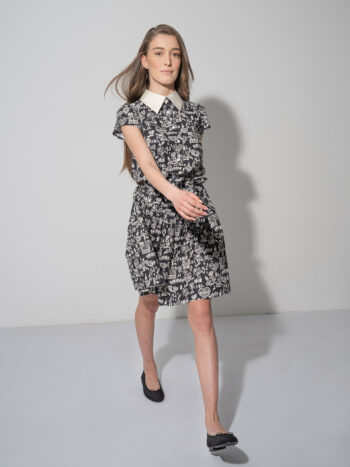 playful patterned dress w bow side &bull; Sassa Björg