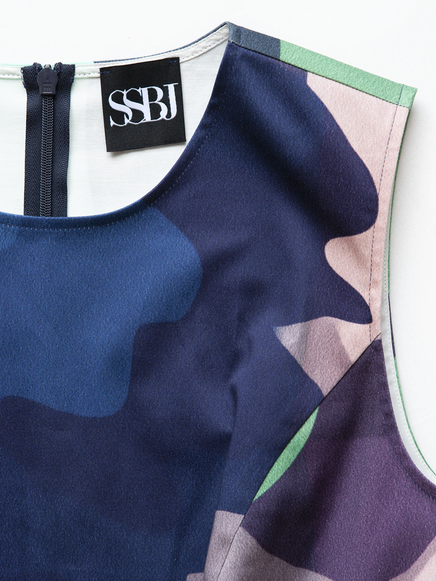 deconstructed gradient midi dress closeup • Sassa Björg