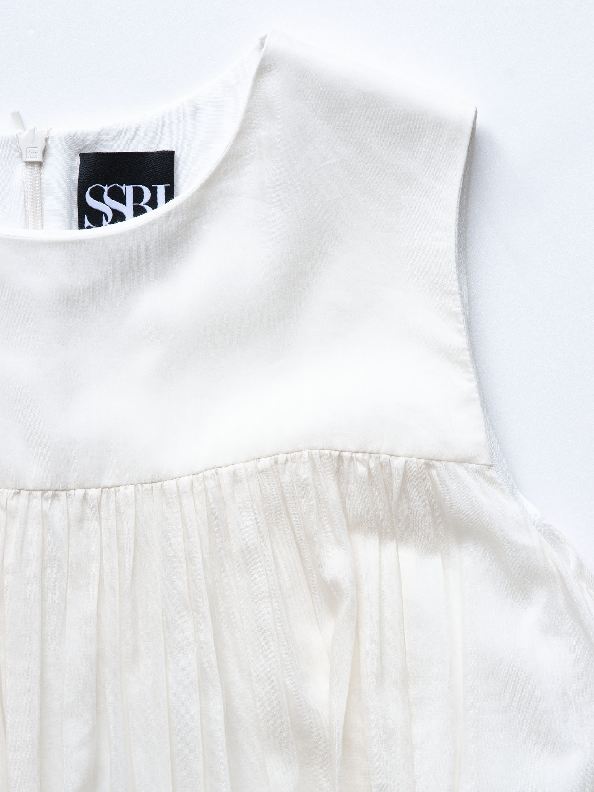 silky dream ivory tiered dress closeup • Sassa Björg