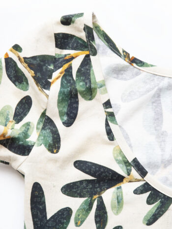 low cut back blouse olive branch closeup &bull; Sassa Björg