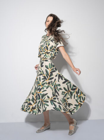tee w cuffed sleeve olive branch twirl &bull; Sassa Björg