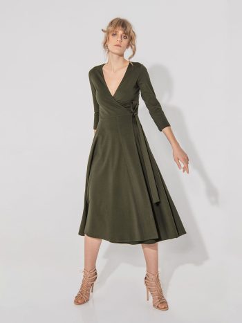 Olive green hug me dress • Sassa Björg